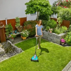 GARDENA Accumaaier HandyMower 22/18V P4A Set 7 GARDENA Accumaaier HandyMower 22/18V P4A Set -Exporteren Zonnige Tuin Winkel gardena accu maaier handymower 22 18v p4a set 1500x1026 640af2f97174e l