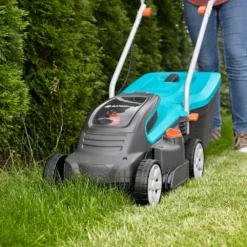 GARDENA Accu Maaier PowerMax 32/36V P4A Set -Exporteren Zonnige Tuin Winkel gardena accumaaier powermax 32 36v p4a set 1500x1000 640af2ff3ab3a l