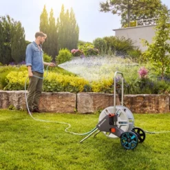 GARDENA Slangenwagen Metaal AquaRoll M Set (20m) -Exporteren Zonnige Tuin Winkel gardena slangenwagen metaal aquaroll m set 20m 1619704840 l