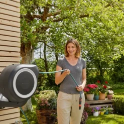 GARDENA Wandslangenbox 15 RollUp S Wit -Exporteren Zonnige Tuin Winkel gardena wandslangenbox 15 rollup s wit 1619704856 1 l